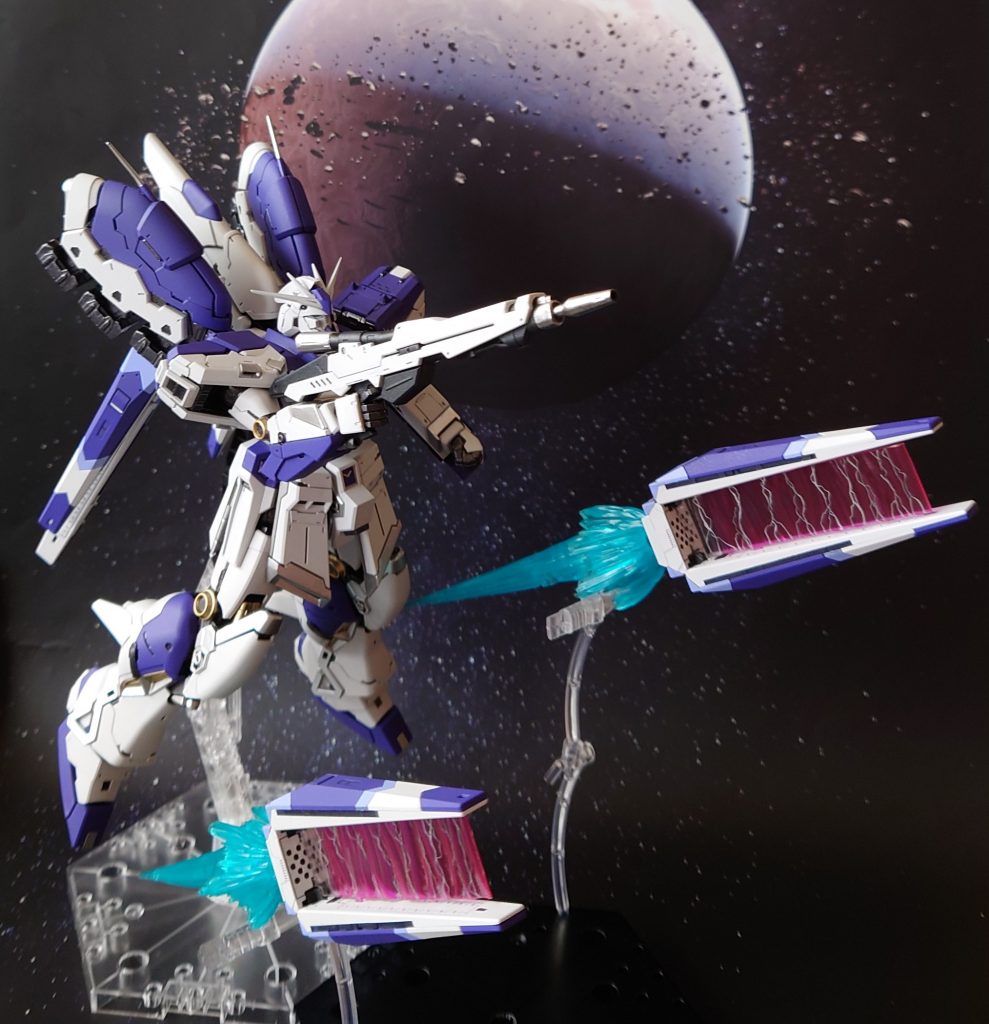 フィン・ファンネルとの連携攻撃。