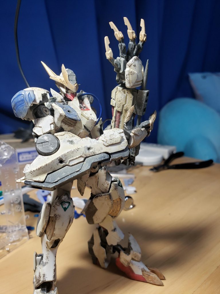 パワードレクスハンド。クソデカ左手のことです。30MMのクソデカハンドを使いました。ちなみに右腕には通常通り200mm砲がついてるが、左腕には240mm砲がついている。