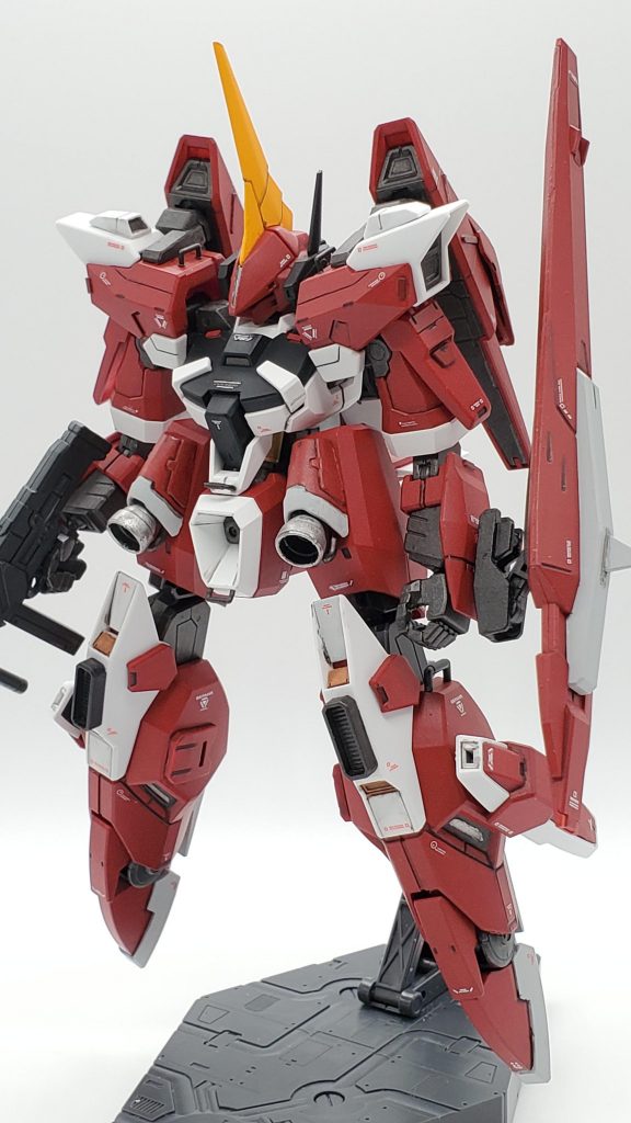 使用塗料シタデルカラーベース メフィストンレッド（機体）シタデルカラーベース コラックスホワイト（機体、キャノン）シタデルカラーベース ジョケイロオレンジ（脚部）シタデルカラーレイヤー ユリエルイエロー（頭部）アクリジョン 焼鉄色（フレームなど）タミヤカラー クロームシルバー（スラスターなど）タミヤカラー ゴールドリーフ（腰部の一部）AQUEOUS ティターンズブルー1（ライフル）