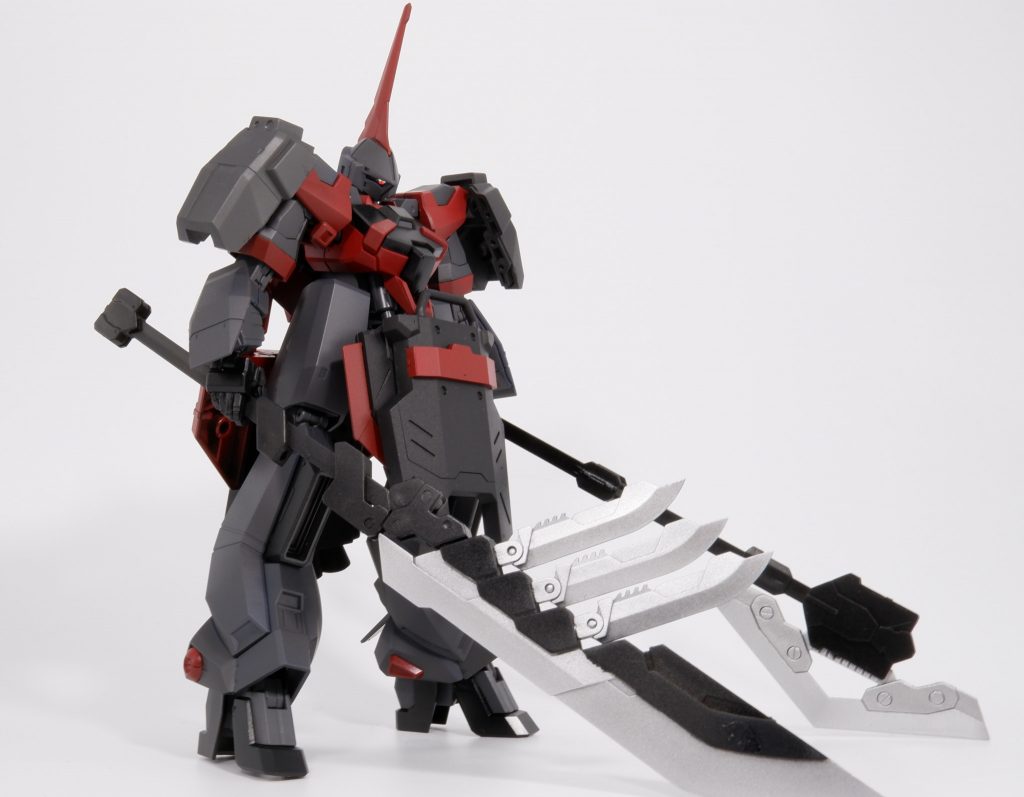 全体メインの装甲色はクレオスのグラファイトブラックを使用しています