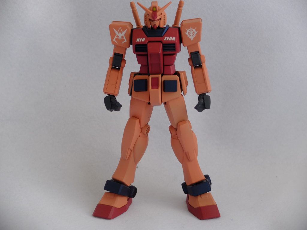 カラーレシピです。ピンク>グレーサフ→クレオスNo.8シルバー→クレオス ガンダムカラーシャアピンク濃青>グレーサフ→クレオスNo.8シルバー→ガイアカラープリズムブルーブラック関節等>ガイアノーツ メカサフスーパーヘヴィカメラアイ>ガイアカラーエナメル 蛍光イエロートップコートにガイアノーツExクリアーフラットガンダムデカール貼ってます。