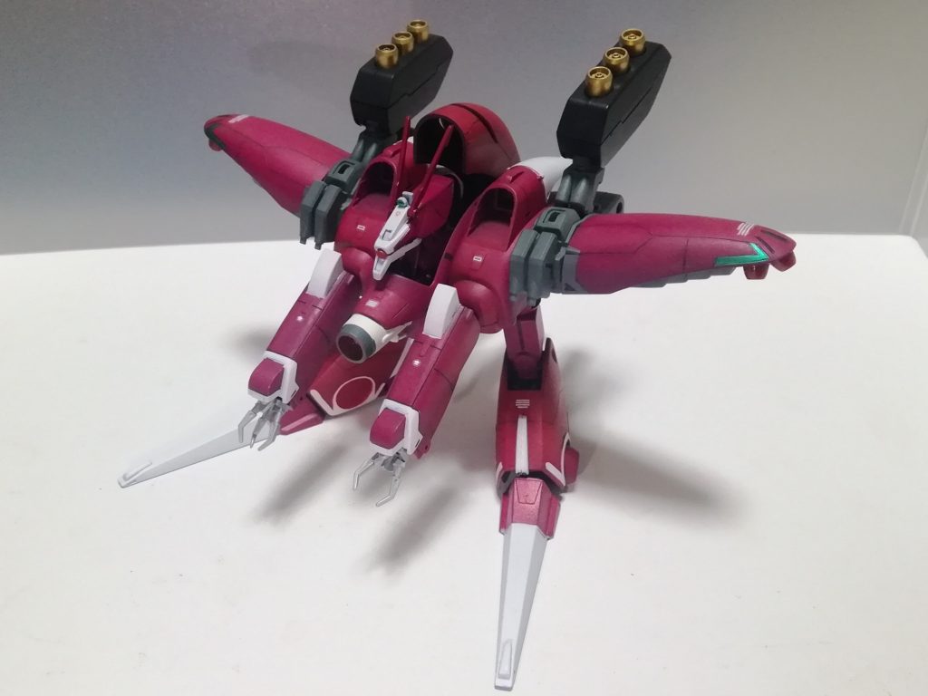 ファンネル収納時ファンネルはサザビーのファンネルを流用しました