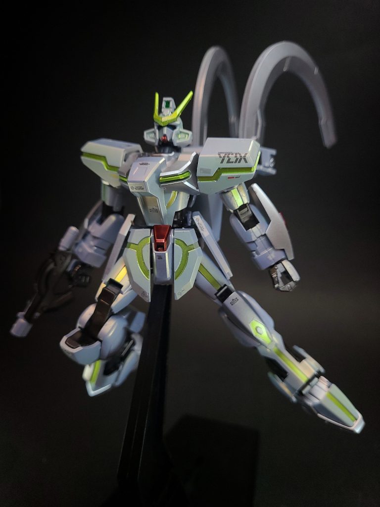 スターゲイザーに採用されたモデルは稼働させた際に荷電粒子が副産物として滞留し緑の光輪が発生するが、これは使い方次第で攻撃や防御に転用できる。具体的には相手の放つビームをねじ曲げて光輪を形成、つまりビームの威力を身に纏ったまま攻撃できる、まさに攻防一体の機能である。なお、戦闘にも使えることはDSSD内でも知られてはいたが、「万が一の時のための保険」として扱われていた。機体のあちこちにあるスリットはVLのサブシステムの役割があり、背中のトーラス(円環構造体)とリンクさせる事で推力バランスの補正を行う。また、ヴォワチュール・ユニットは普段背面に固定されているが、背面に収納されている接続アームの可動やトーラス部分の半円状への分割機構などによって広い可動域を有しており、足元にトーラスを移動させ輪に乗ったような状態でのVL加速や半円を翼のように広げてのAMBAC移動など、様々な応用が可能。