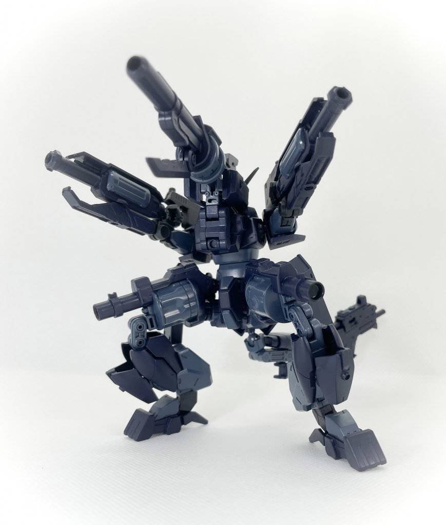 MA形態武装中特に高い威力を持つ三種五門の砲を前面に展開する火力特化の形態。MS形態の高い対応力は失われるが、殲滅力が高く後方支援向きな機体特性へと変化する。