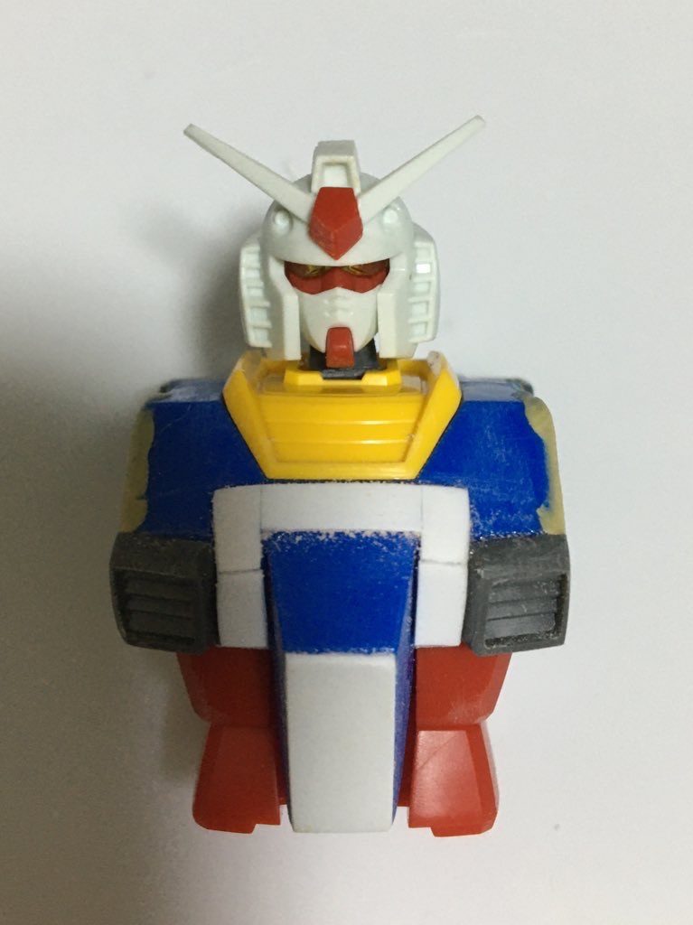 胴体制作。胸部コックピット周りはプラ板貼り付けて制作。今回排気ダクトはS型のものでは無く市販パーツを採用しました〜