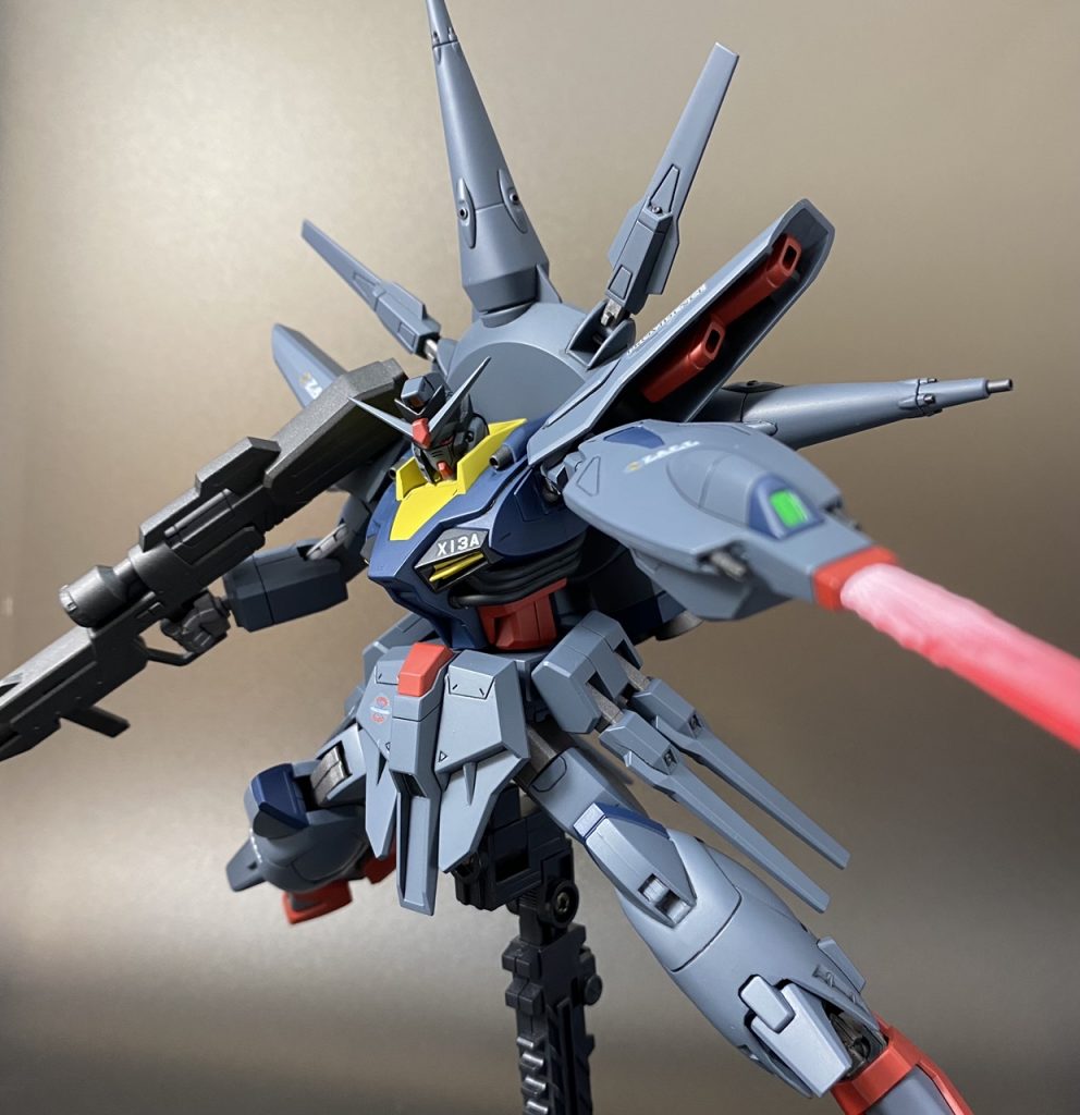 肩・腰・肘・股関節は別キットの物を移植し、可動範囲を大幅に拡大しているので、自由にポージング出来る様になりました。