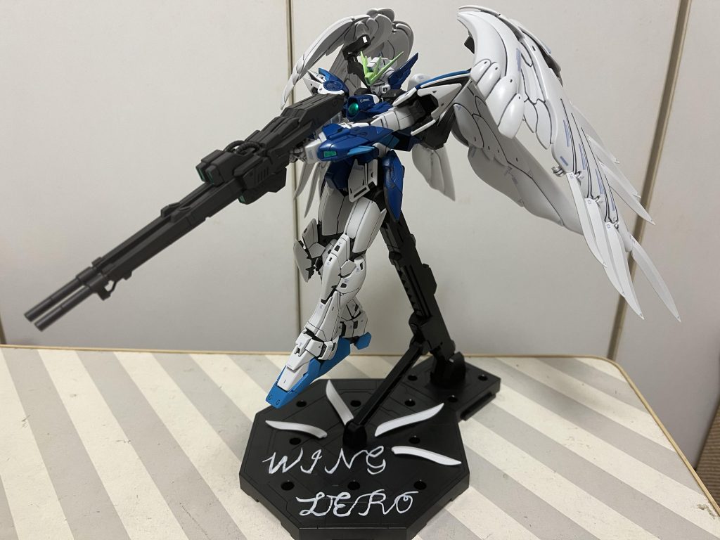 ということで、見慣れたアレではなく、敢えてまだ余裕がある感じのエレガントな雰囲気のツインバスター。