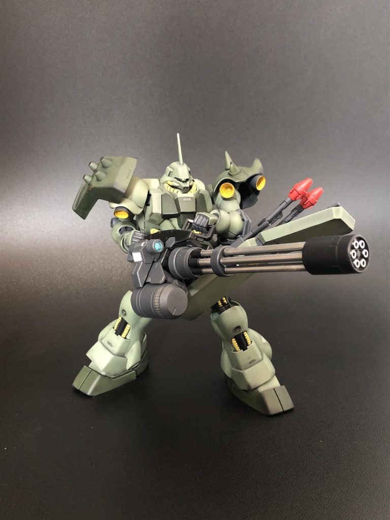 ビルドウェポンのガトリングがギラドーガには似合います😊。