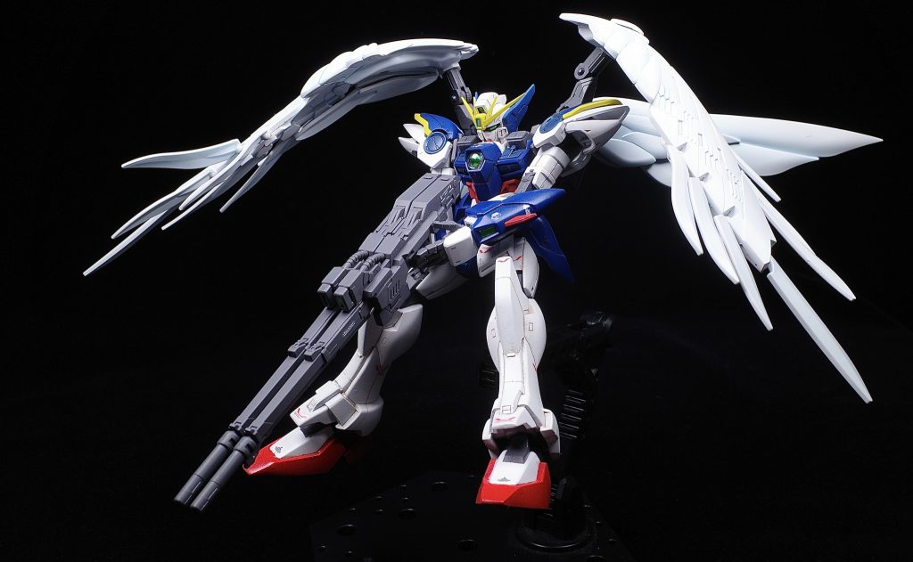 あまりにも有名なツインバスターライフル発射形態。