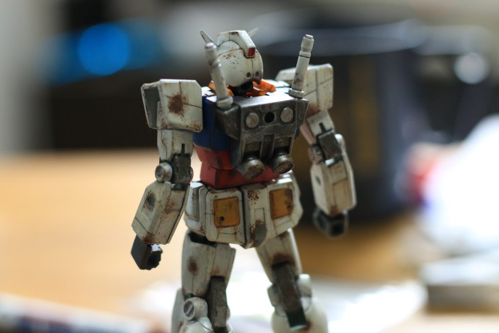 写真ではわかりづらいですが頭部がエナメルで亀裂が入ってしまい泣きました上手く修正できる気がしないので一旦そのままにしてますもともと練習のつもりだったので、まあいいんですが、、、デカール貼らなくてよかったーEGは金額も安いのでもう1つつくりたいなーと思います