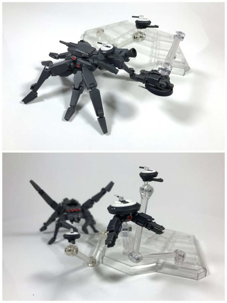 [多目的小型ドローン:S-1.S-2.S-3]ハエトリグモ型支援機、アダンソンの腹部に装備されている小型ドローン。アダンソンを中心としたデータリンクを形成し、展開させることで、広域早期警戒網を構築することが可能。チームメンバーであるリオルさんの機体、スカイアイともデータリンクを行うことで、チーム全体の情報支援に貢献することもできる。なお、S-2.S-3には小型レールガンが、S-1には作業用の簡易アームが装備されており、これら自体も戦闘に参加させることも不可能ではない。