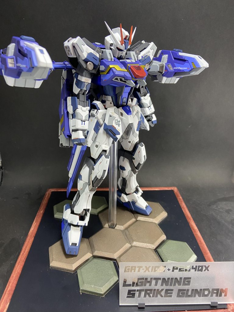 ライトニングストライカー–2枚目/制作者：ぜろ