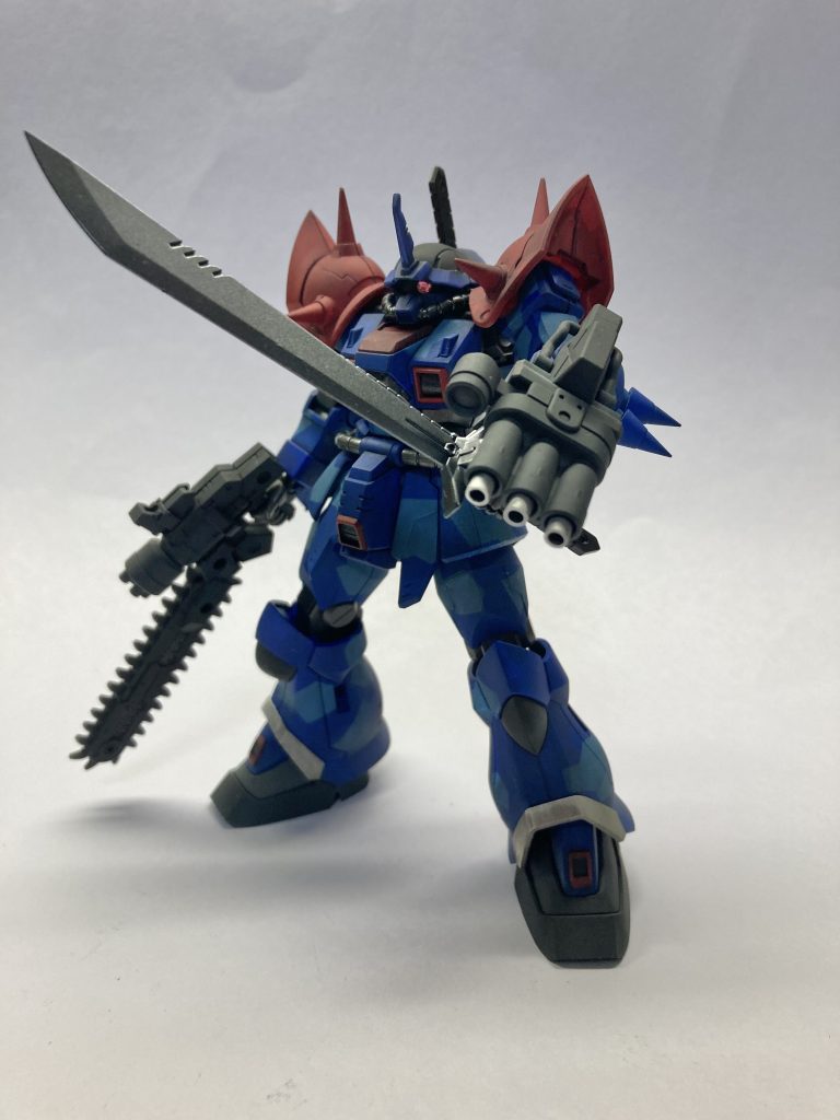 武装その23連装ガトリング砲イフリート(ダグ･シュナイド機)のものを使用しています。銃口部分にシルバーで塗装したプラパイプを入れています。武装その3コールドソードこれはGフレームのものを塗装しました。アイアンブラッドコーティングっぽくて気に入ってます。