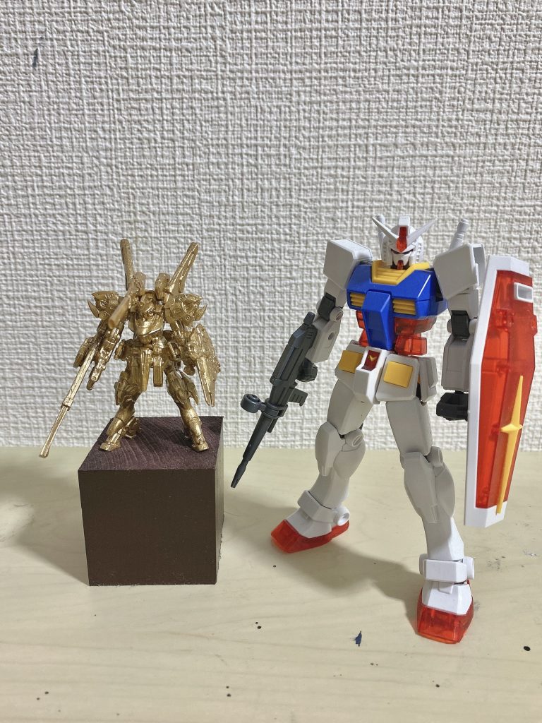 EGガンダムと大きさ比較。素組でも初代ガンダムはかっこいい。ご覧いただきありがとうございました！