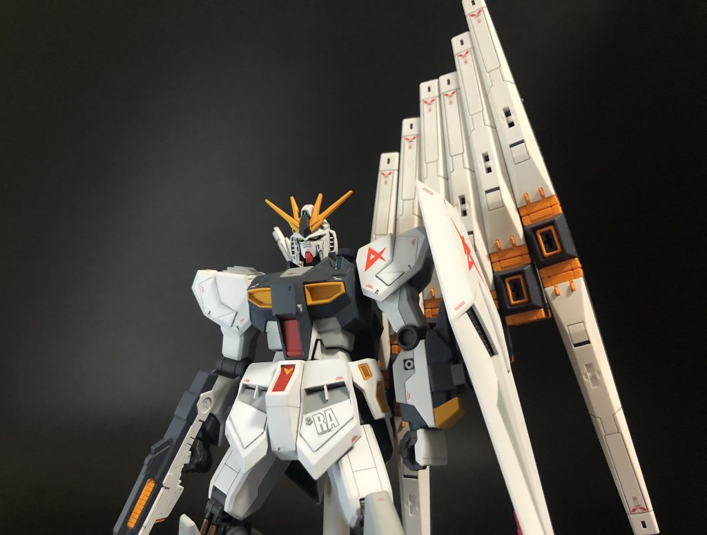 RGのフィンファンネル、、取り付かないので立てて被せてるだけです。