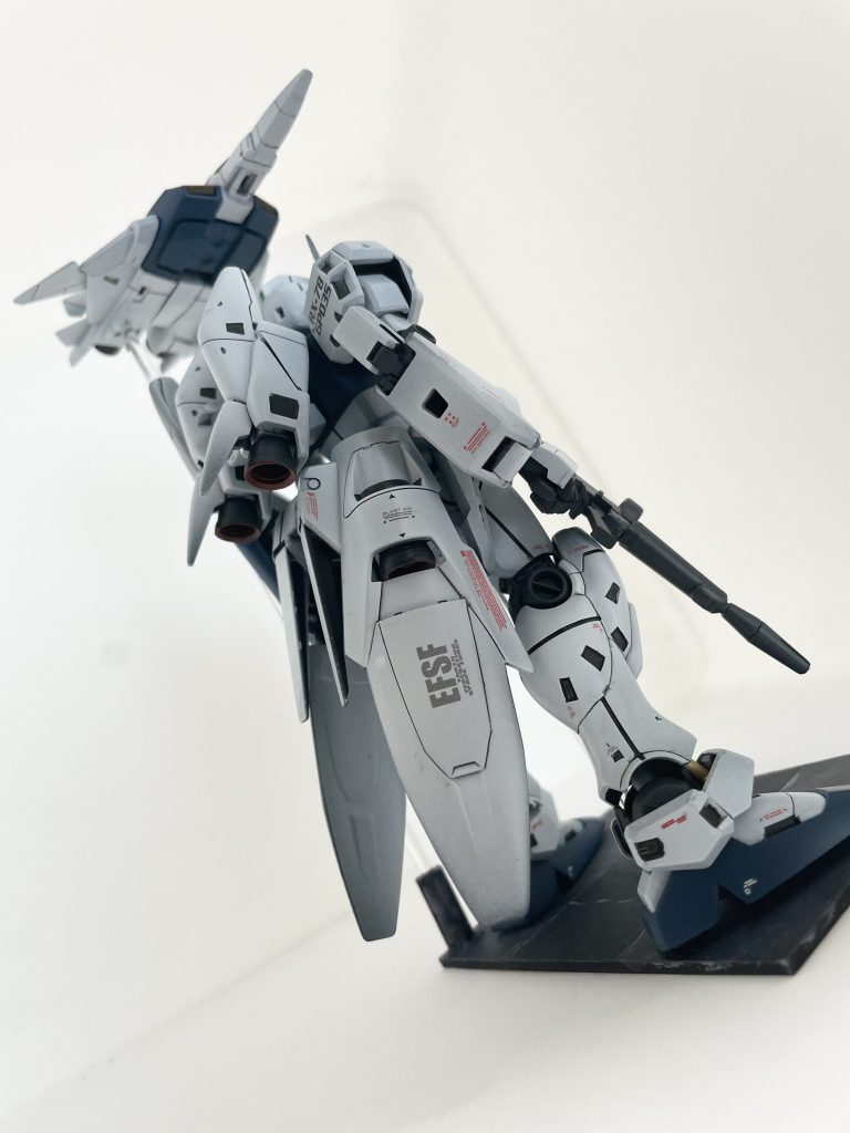 ステイメンは背中がめちゃくちゃカッコいいですね。