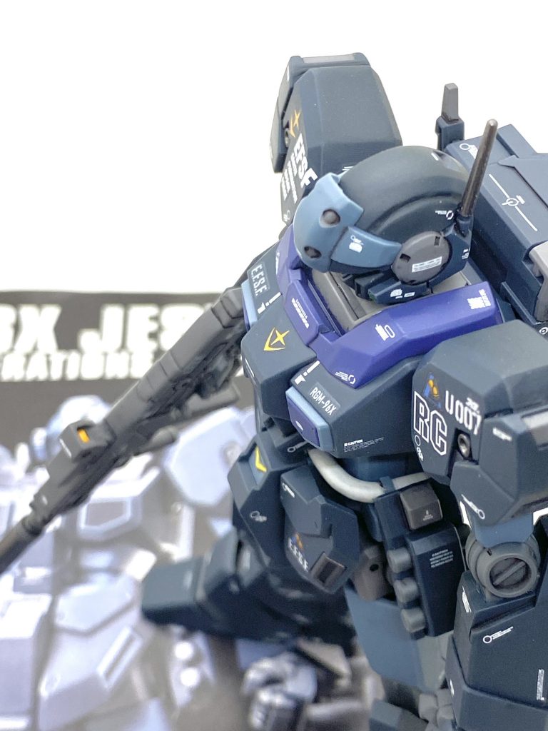 最後は説明書と。10年物のジェスタは合わせ目の白化だけが問題でしたが・・・今回は成型色に近い調色が完璧に近い程に上手くいき、大きく自信が持つ事が出来ました。模型誌でも成型色仕上げの際に白化した際のリカバリー方法が出ていて何度かやってみましたが全く違う色合いで失敗ばかりでしたが原色の「色の源」を使えば少しづつ入れていけば容易にコントロールが出来て、自分が望む色になる事は大収穫でガンダムカラーの無いキットの合わせ目も怖くなくなりました。キットはユニコーンシリーズの中でも屈指のデキでプロポーション、ディテール、可動範囲全てに問題無く、塗り分けも僅かなのでそんなに労力もせずにカッコいいジェスタになると思います。秘蔵の様々なデカールのおかげで・・・今回はかなりカトキ風のジェスタになり、調色にも自信が出来たので更に精進しようと思います。ご覧して頂きありがとうございました。