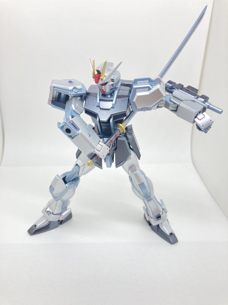 ストライクガンダム–5枚目/制作者:にしヌコ