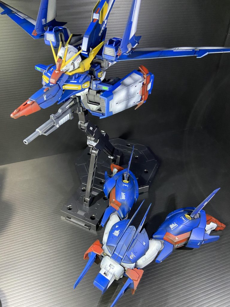 リントヴルムとバウの特徴の分離変形も可能です。