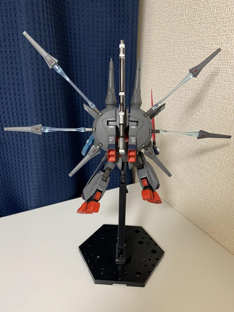 後ろから。ライフルのマスキングは若干失敗しました…笑