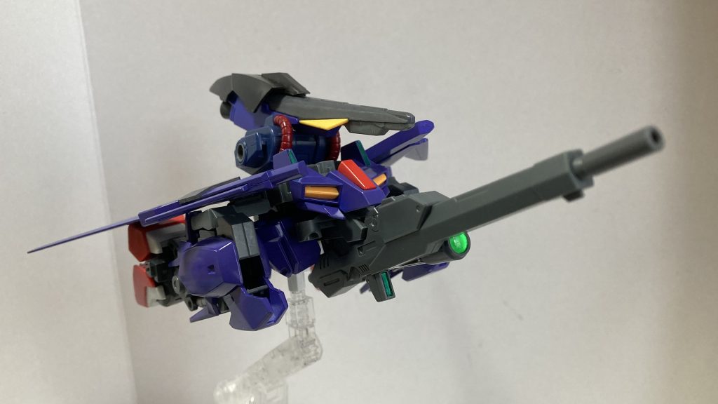 ウェイブライダーゼッツーの変形パーツを確保できたため作ってみましたシールドの配置に若干のモヤリが残りますがこれでよし！