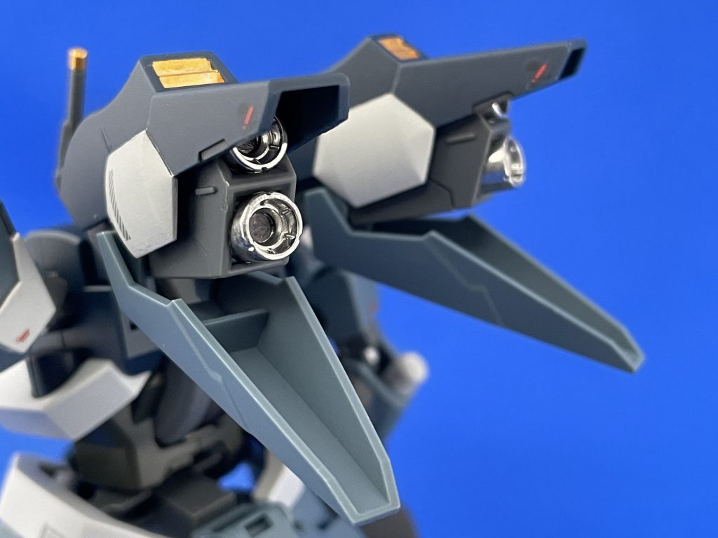 塗装はガンマカとシタデルにて頭には趣味でアンテナをつけてます下記はポージング諸々です