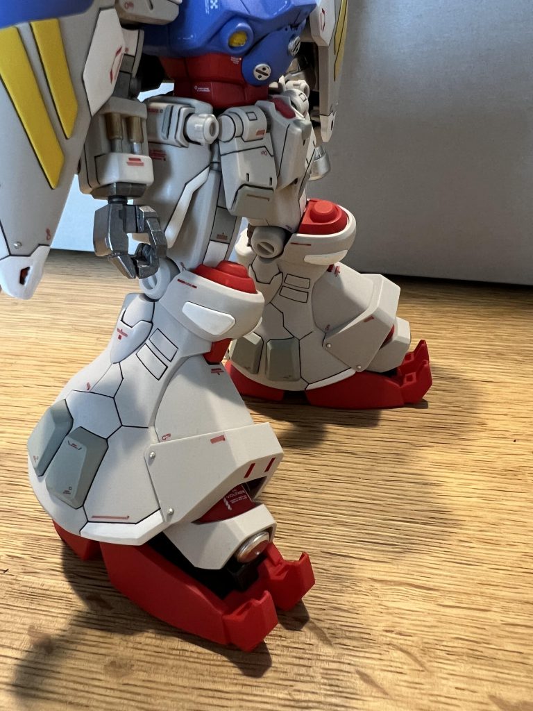 つま先の肉抜きは埋めようか悩みましたが、めんどくさかったので飛ばしちゃいましたが、こうやってみると埋めておけばよかったと後悔。。