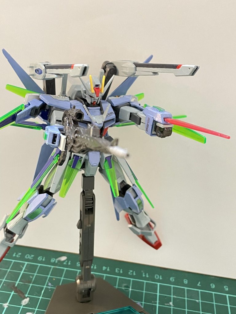 フルバーストシュートSEED系恒例の一斉放射も可能です。