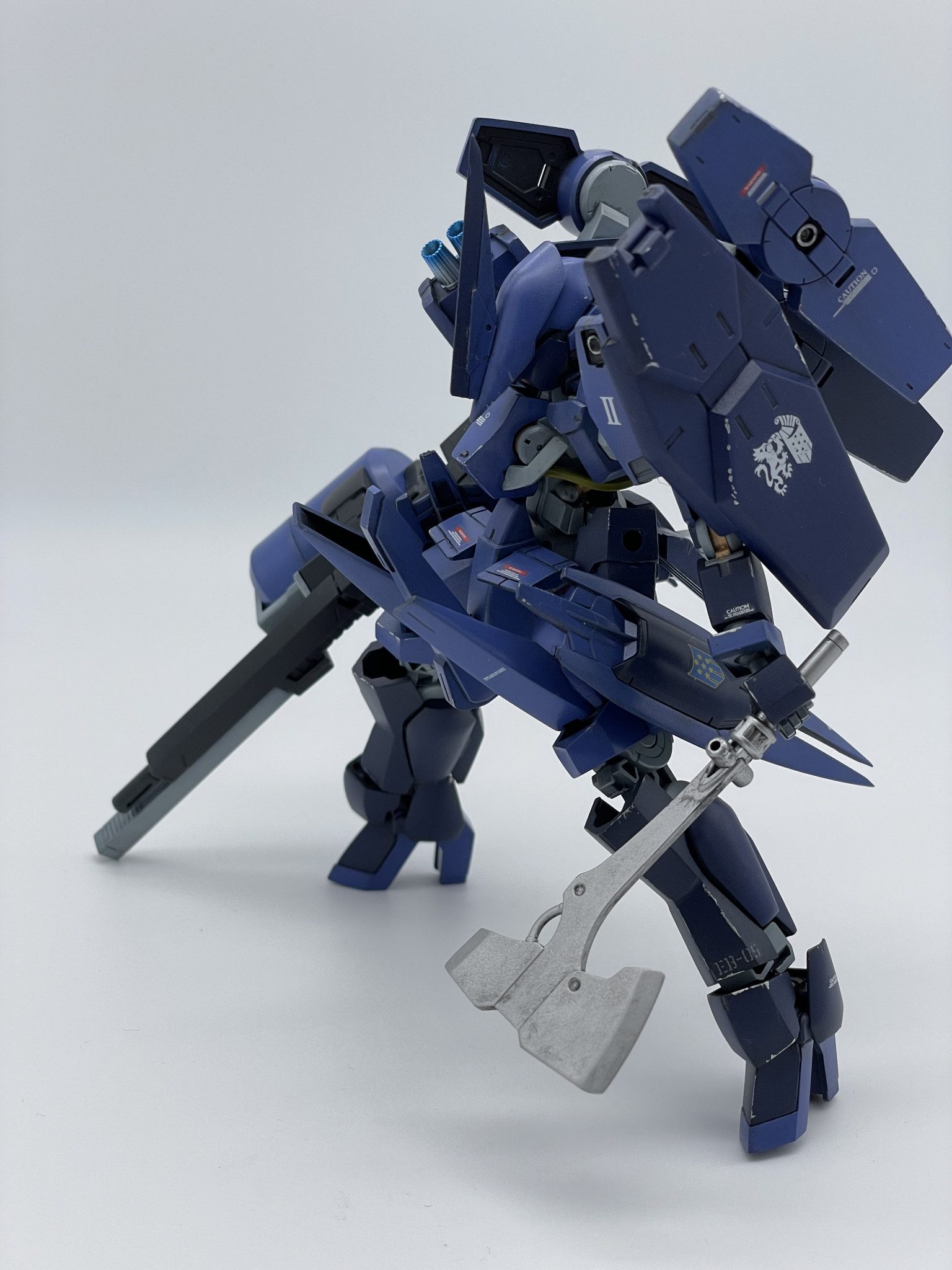 HG 1 144 シュヴァルべ・グレイズ（マクギリス機）塗装完成品 - 模型