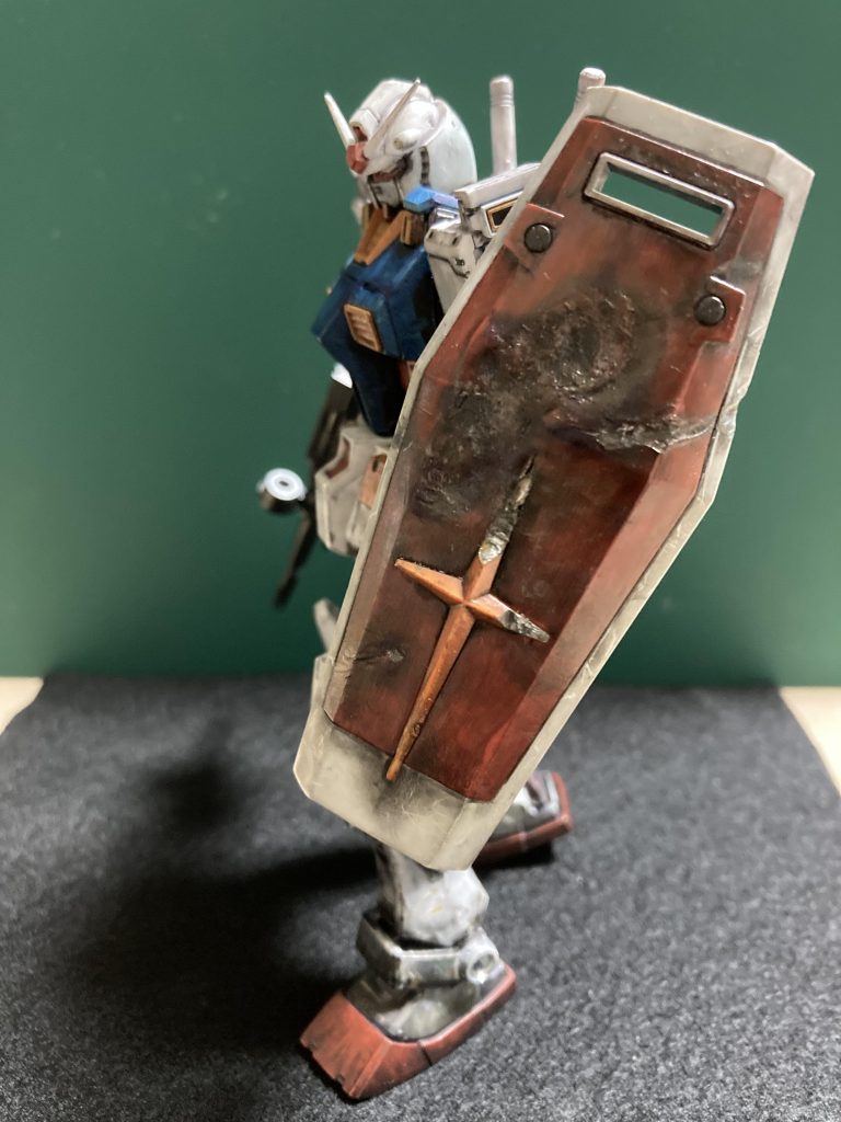 シールドのダメージ加工、楽しかったです。本体はほぼノーダメージ。あんまり本体にダメージ受けてたら、機能とか低下してやられちゃわないかなと思うので。