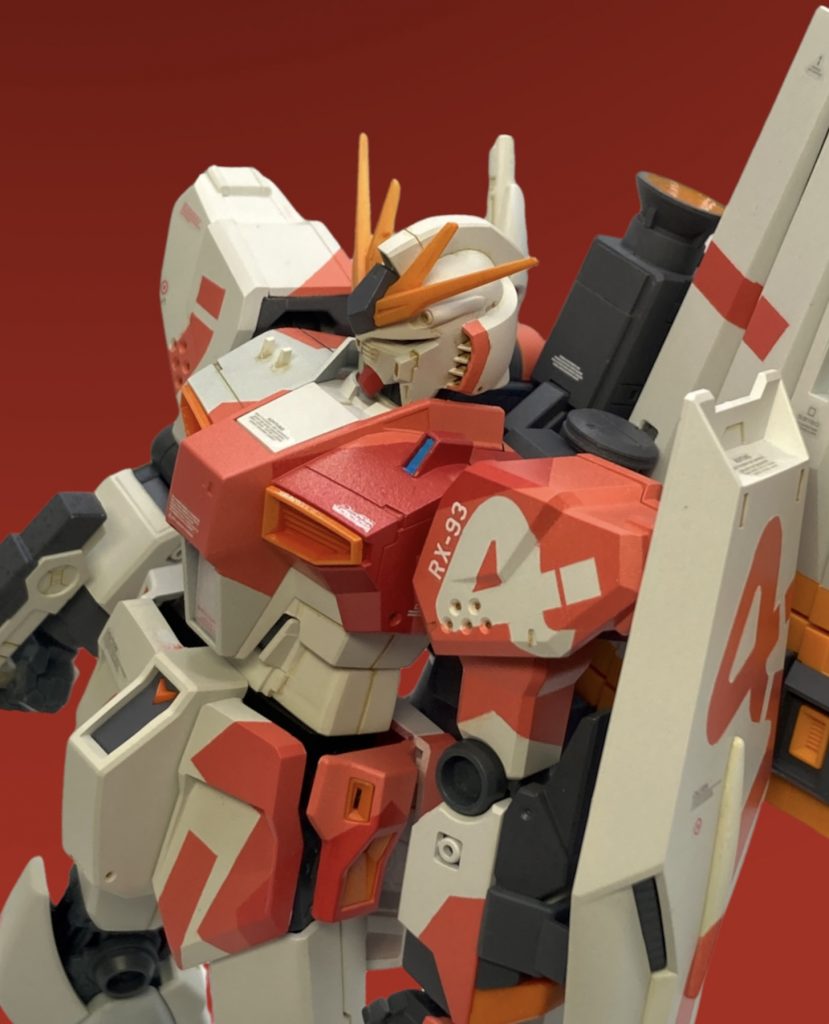 本体色は通常のガンダムホワイトにMSVカラーセットのイエローを混色するという荒技により、イメージに近い色になってくれました。