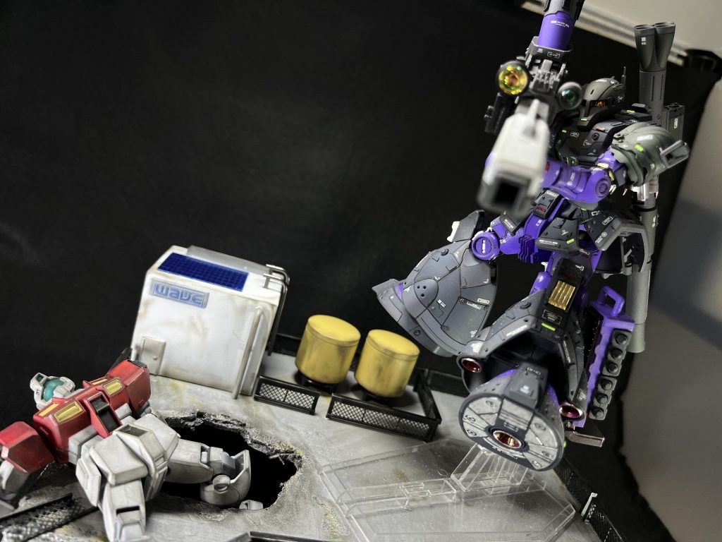 ここに乗せて、以前作ったジオラマと合わせると…