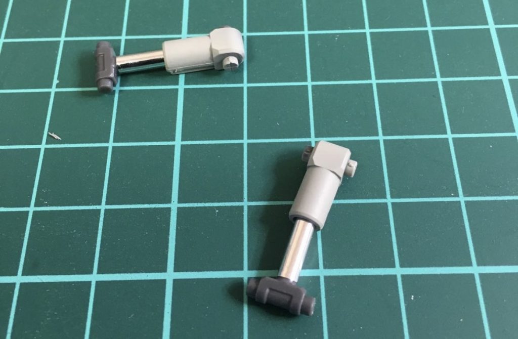 ハセガワのシート、、なんて無かったから、他キットに付属のキラキラ部分を使いました。最後まで、ご覧いただきありがとうございました♪