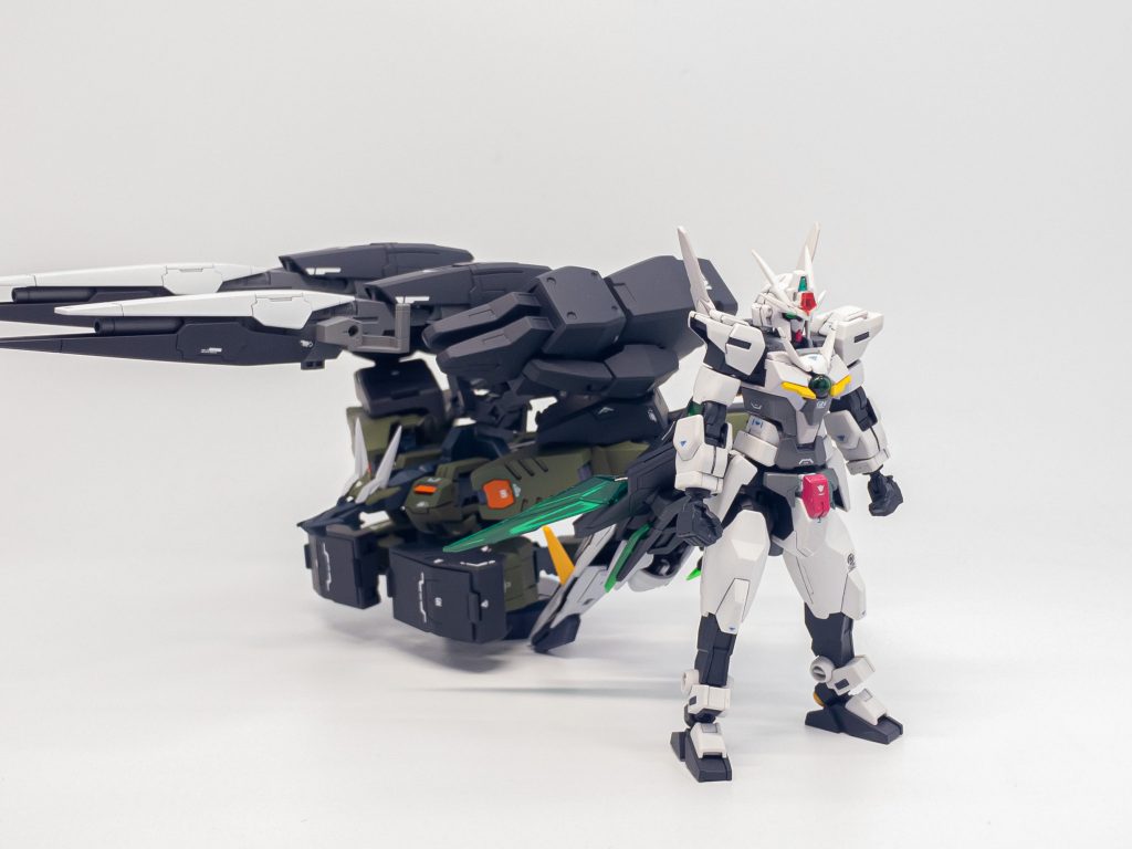 コア0ガンダムとタウラスアーマー