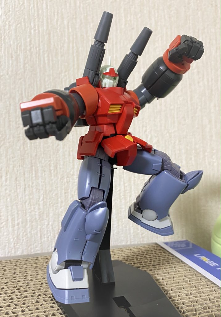 制作工程です。リバイブ版ガンキャノンをベースに脚部がオリジン版の初期型、腕部がゾゴックです。