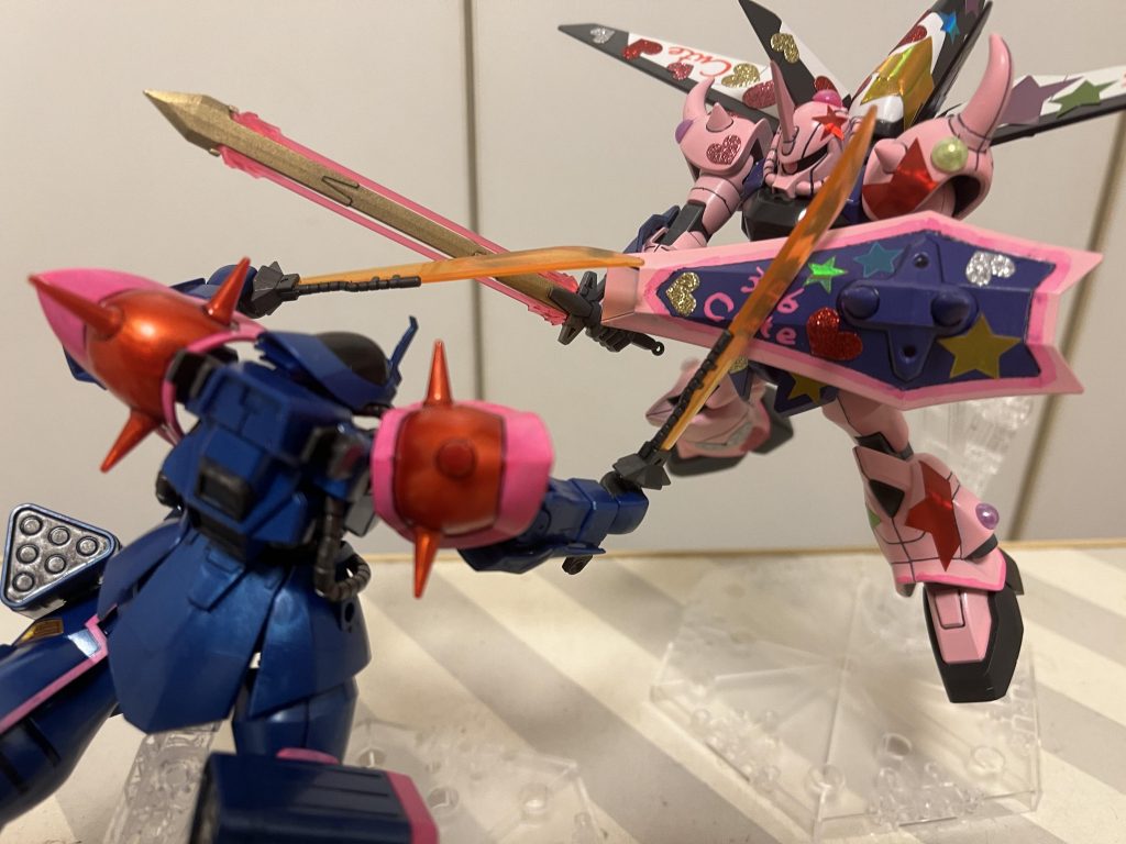戦わせて見たかったイフリートとグフ。
