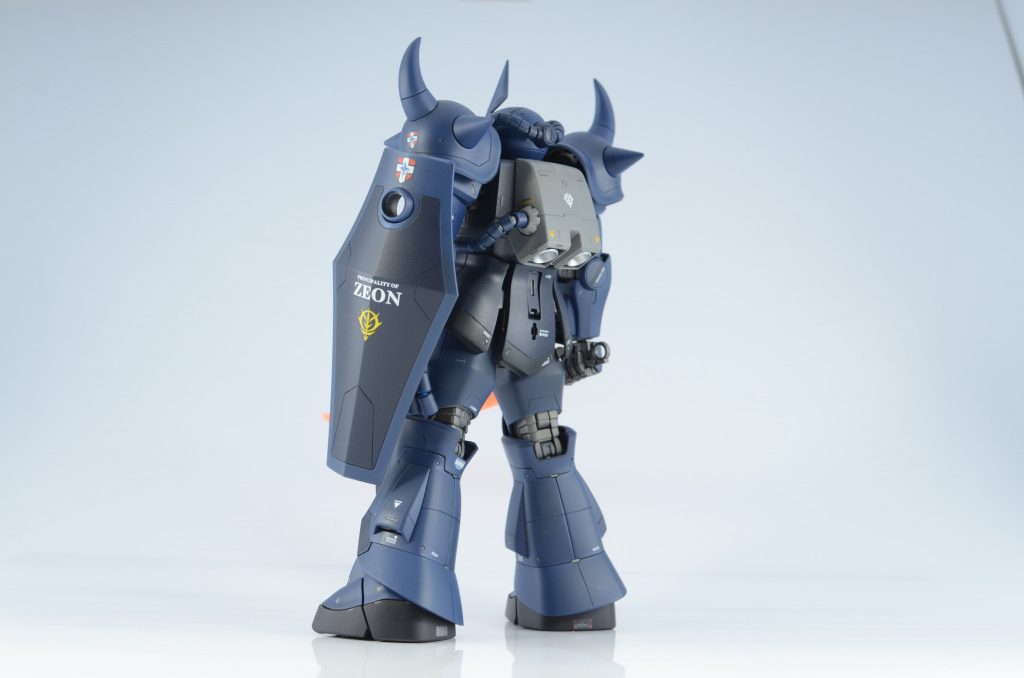 後ろからのバックショット。同じ青でも差が出るように調色してみてます！