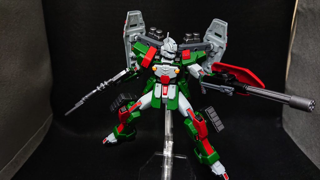 コンセプトとしては、今回も武装マシマシの火力重視ですが以前足りなかった、防御面の強化と近接武器の装備もしてみました