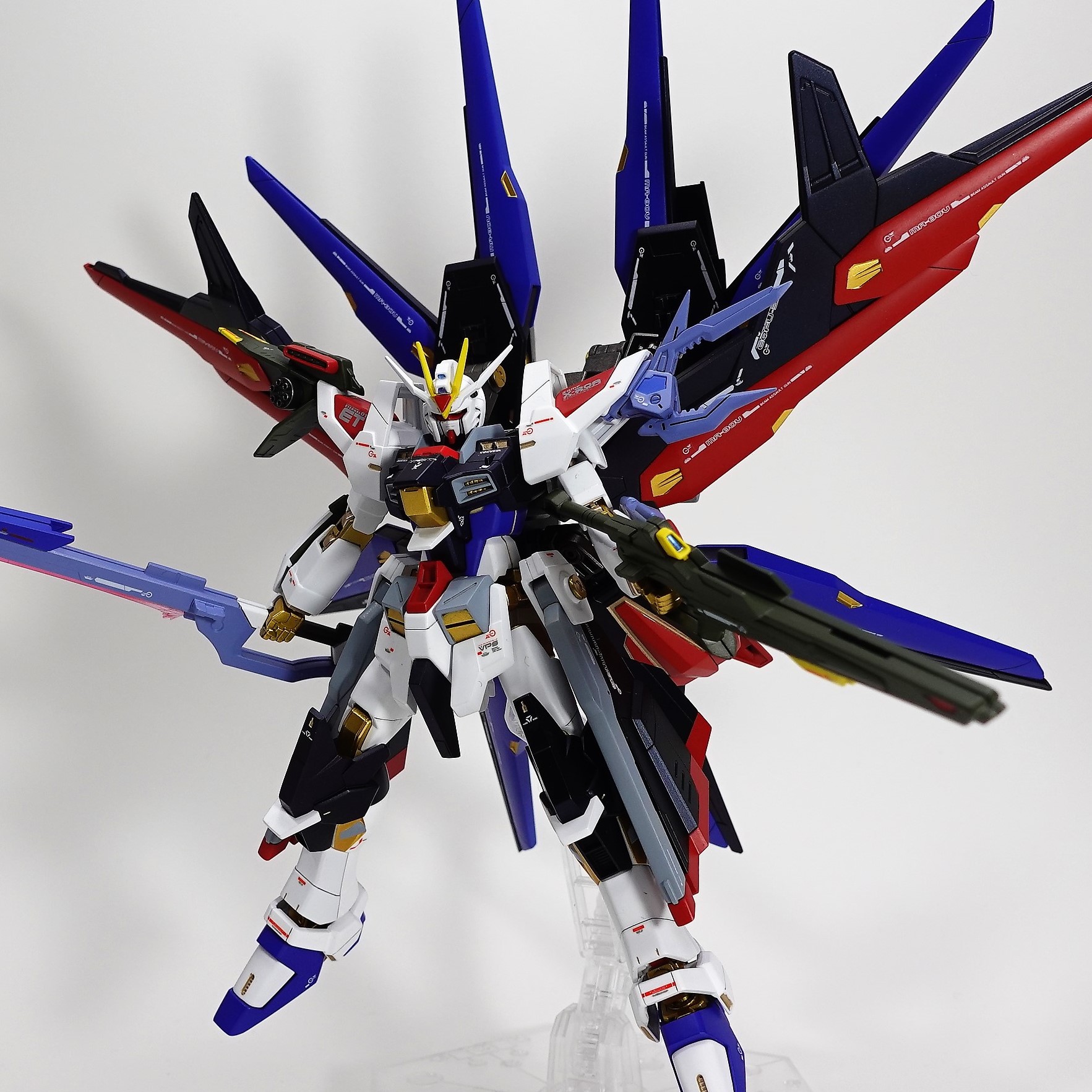 HG アメイジングストライクフリーダムガンダム 完成品 塗装品 - プラモデル