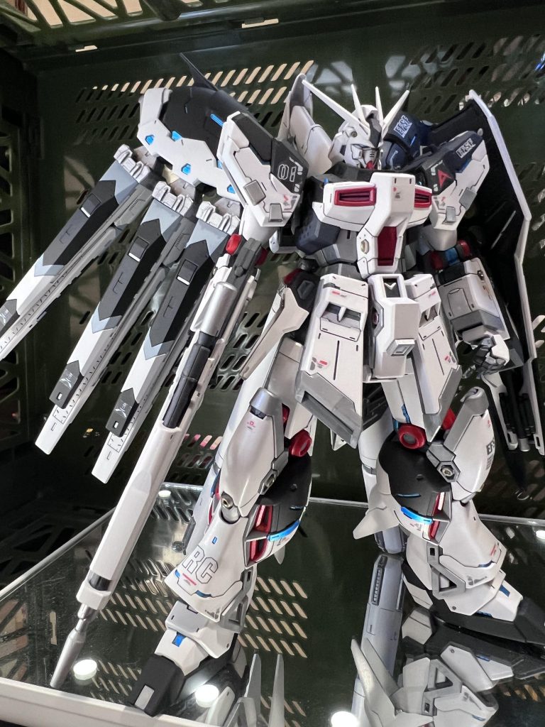 カラーは黒と白で👍🏻マサキ流妄想アムロパーソナルカラー