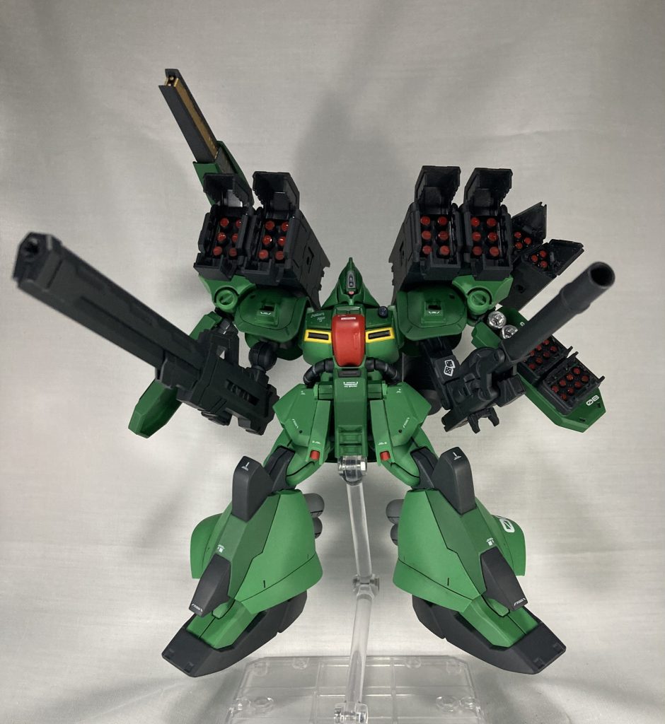 フルバースト的な。がっしり体型で武装てんこ盛りでフルバーストは映えますよね