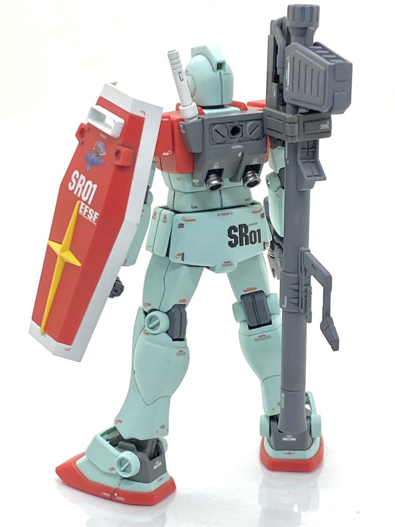 塗装箇所とカラーレシピビームスプレーガン先端、バーニア外部→(ガイア)フレームメタリック(1)バックパック、バズーカ用マウントラック等→(クレオス)ニュートラルグレーシールド一部、ビームサーベル→(クレオス)GXクールホワイトハイパーバズーカ→(ガイア)メカサフライト