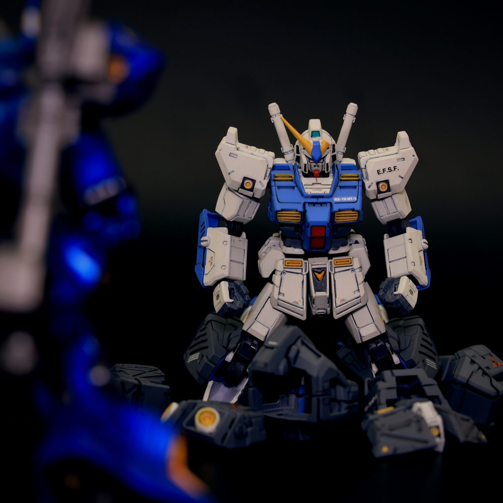 前にアップしたケンプファーの画像に合わせてのお約束ショット。ポケ戦ってガンダムシリーズの中でも異色で、かつもっともメッセージ性の強い作品ですよね。私も大好きな作品です。少年の目を通してあくまで日常の中に起きる戦争を描いている、というのがより視聴者に刺さる。だからずっと記憶に残るのでしょうね。そういえばザクⅡ改はまだGフレームで出てませんね。出たらまた同じ流れで投稿しましょう。ご覧いただき、ありがとうございましたm(_ _)m