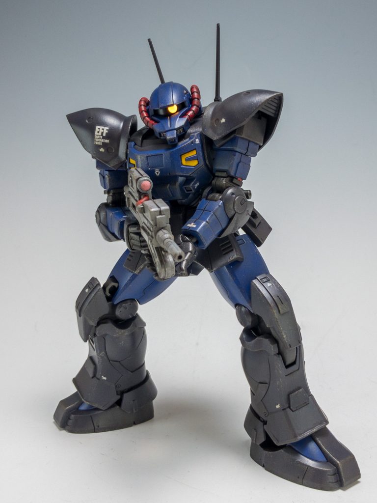 ライフルを構えて。劇中では終始ベース・ジャバーに乗っていましたが、一応地上戦の雰囲気で。