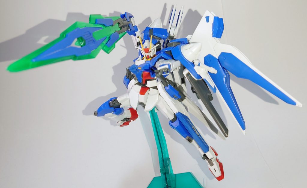 GNバスターソードGNソードⅤソードモードにソードビットを合体させた形態。