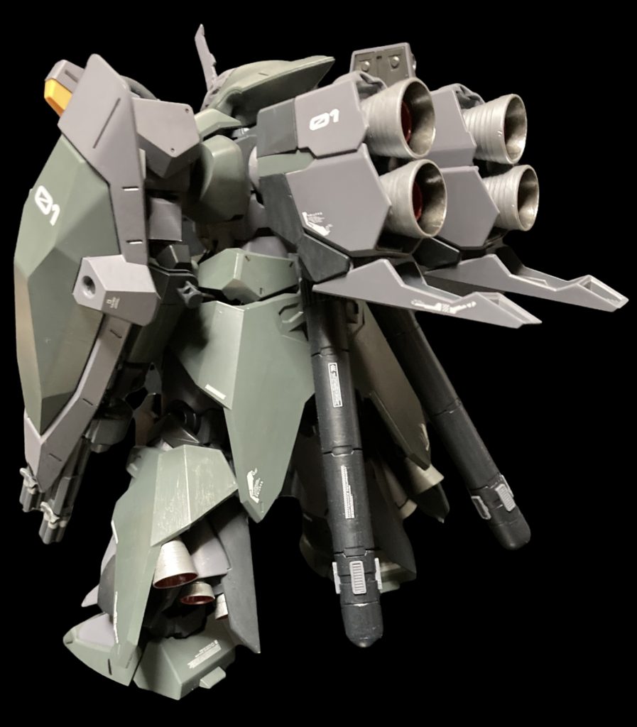 せっかくの大きいブースターですし斜め横から。見ていただき本当にありがとうございました。いつか積んでいるF02と並べてみたいところです！