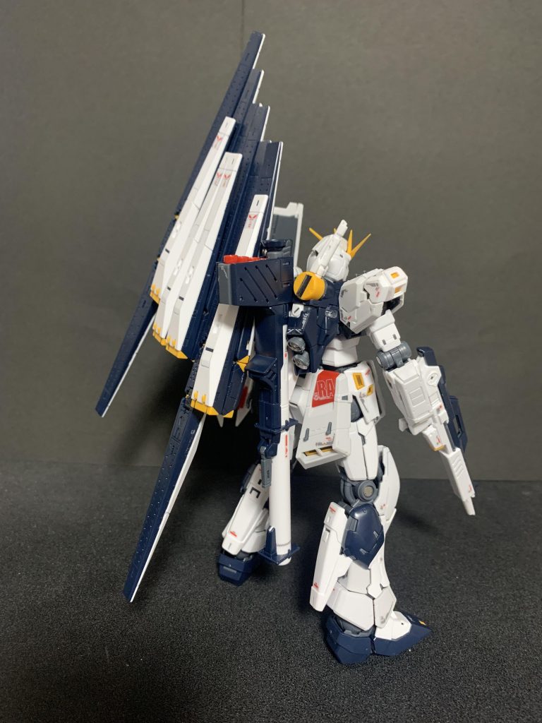 RG νガンダム–4枚目/制作者：たかぼう