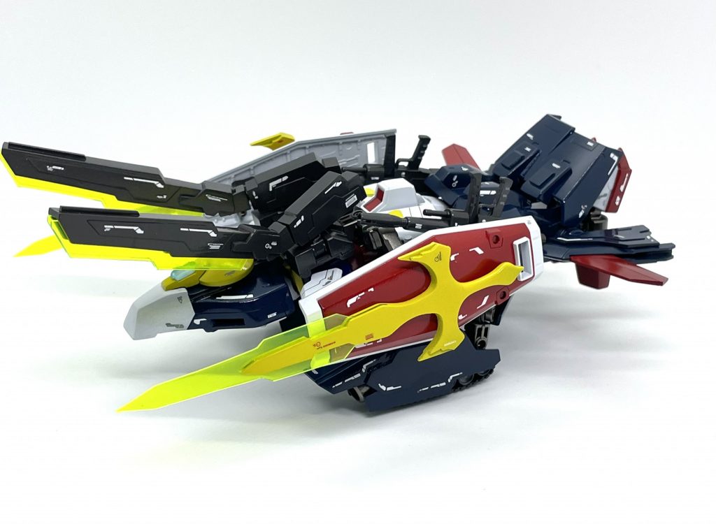 横から見るとこんな感じです。