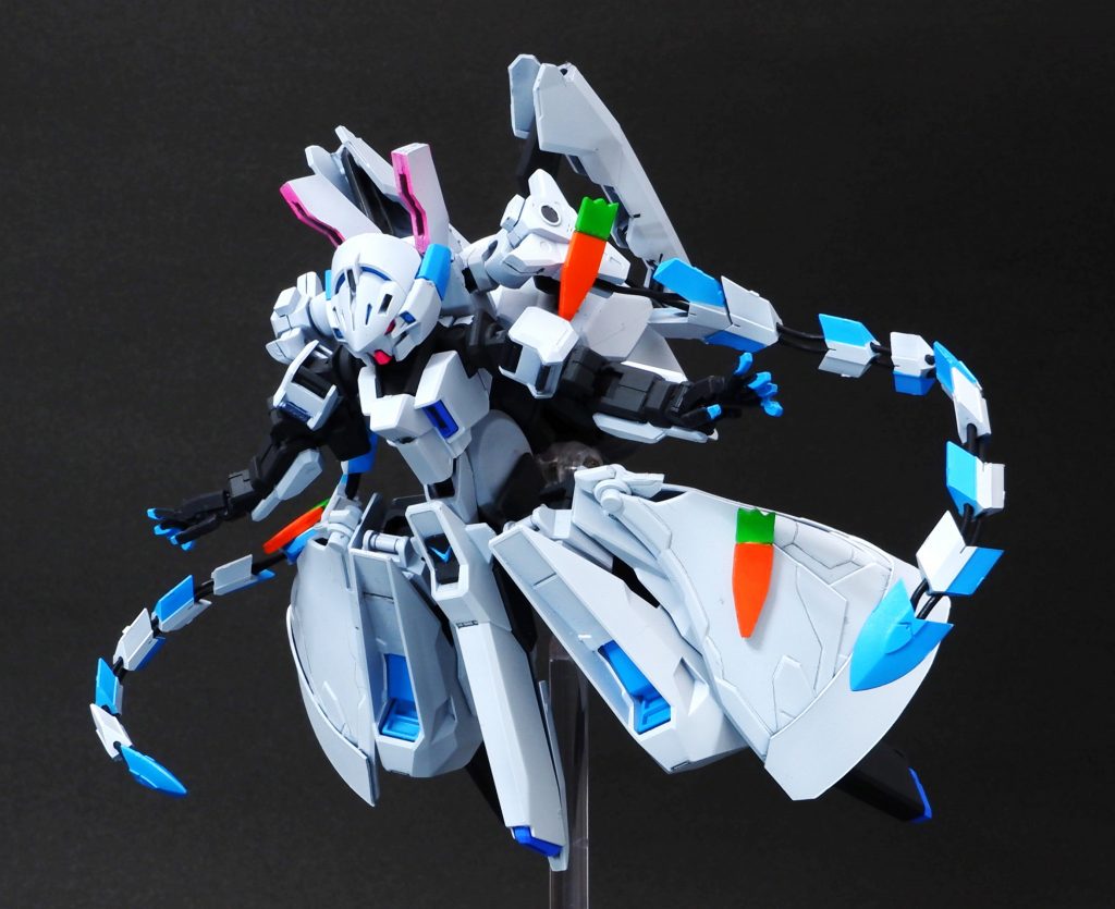 個人的にぺこらさんは「宇宙」のイメージがあるので宇宙戦闘を想定したMSに仕上げました。なので飛んでる姿が似合う。