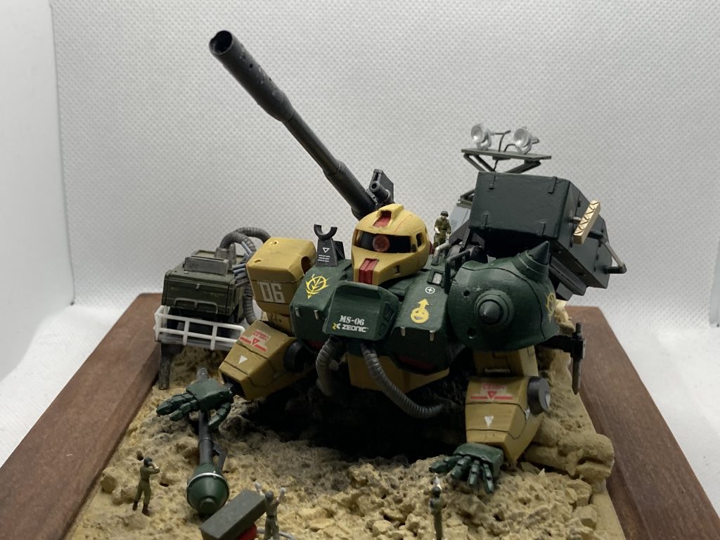 正面からはこんな感じ。作中の色で仕上げましたが、ちょっとアニメっぽくて💦もう少しAFVらしく彩色しても良かったかもです!